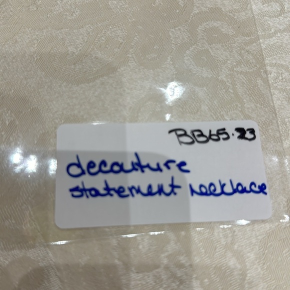 NWT decouture wood & resin necklace - Picture 8 of 8